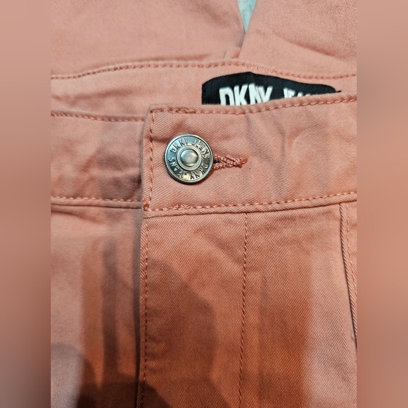DKNY Jeans Women’s Slim Stretch Pants Rust Red Size 29 - Picture 3 of 11